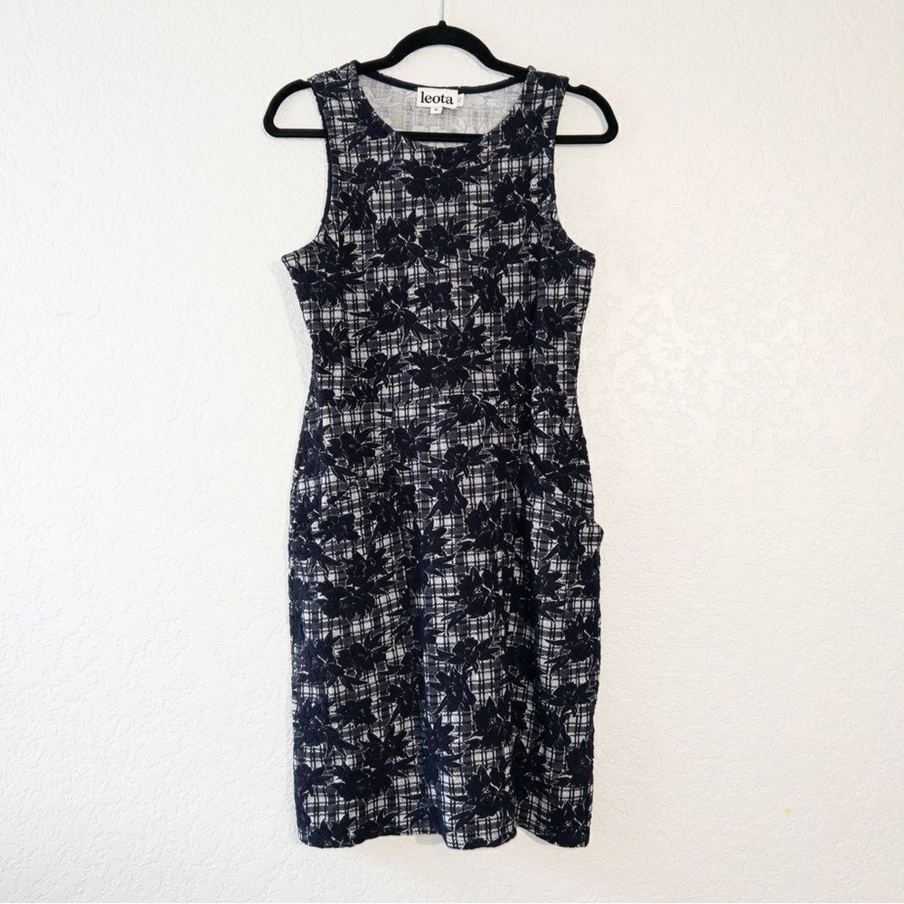 Leota Navy Blue & White Floral Sleeveless Sheath Dress Size Medium